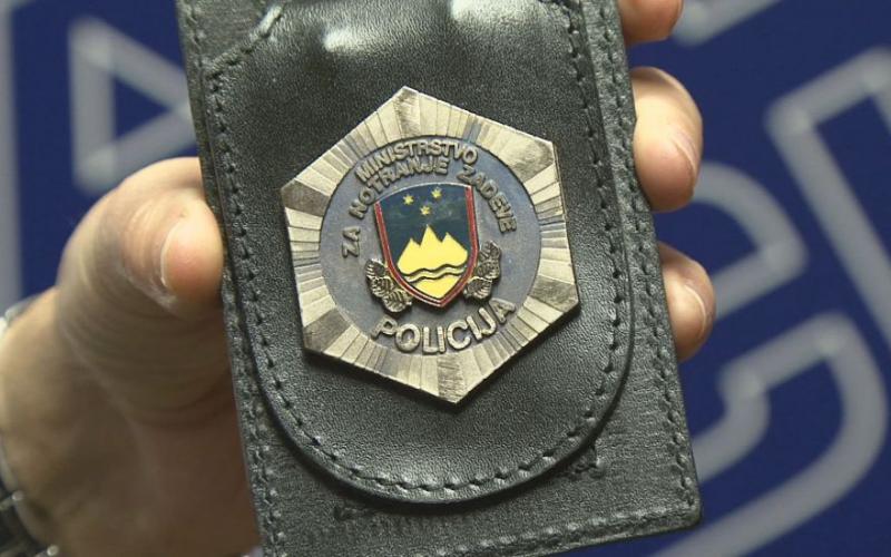 Lažna policista na avtocesti 