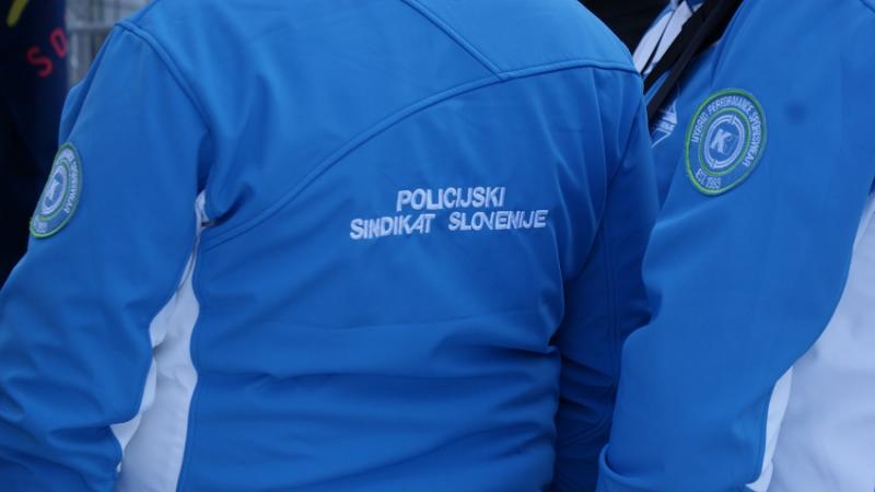 Policisti z današnjim dnem nadaljujejo marca prekinjeno stavko
