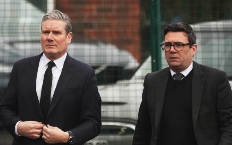 Sedmi v desetletju: Starmer odstopil, Burnham pa kot običajno prevzel položaj - brez volitev