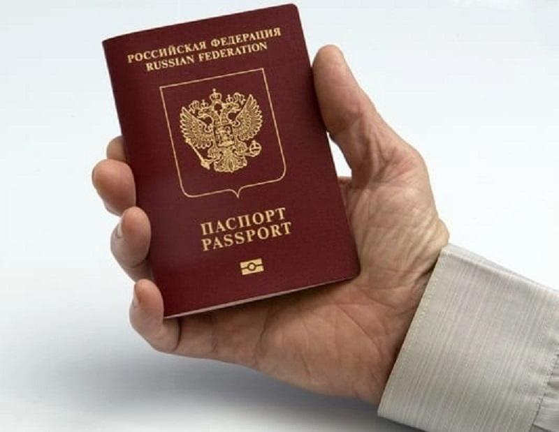 Prepovedi vstopov ruskim državljanom v evropske države za večino Rusov nepomembne, gospodarsko pa pogubne za EU!