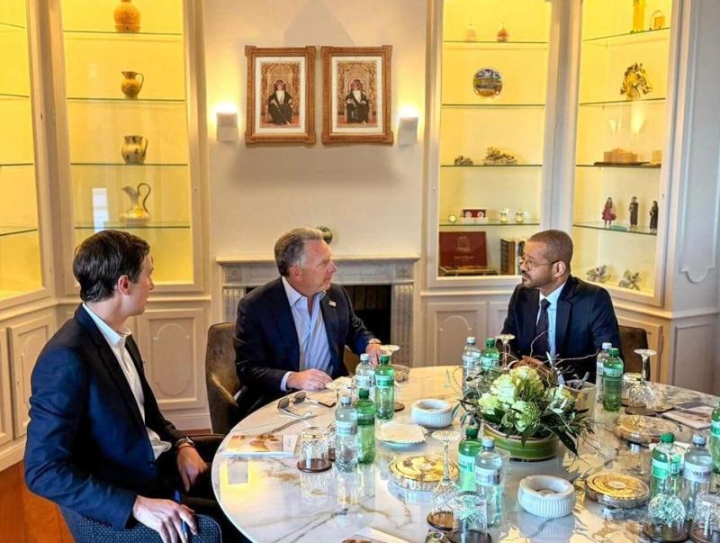 Teheran »ponujal mir na pladnju«, Trumpovi ljudje niso razumeli? Zaradi bizarne napake Donnie ukazal bombardiranje