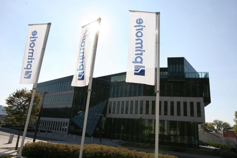 Nekdanjim delavcem Primorja nakazali 2,7 milijona evrov poplačil