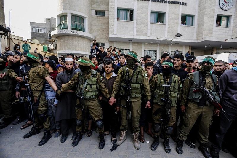 Izraelske sile po protestih napadle položaje gibanja Hamas