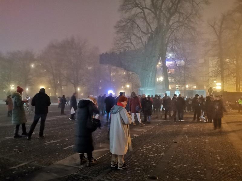 Ljubljana vstopila v novo leto z edinim protivladnim silvesterskim protestom v zgodovini Slovenije!