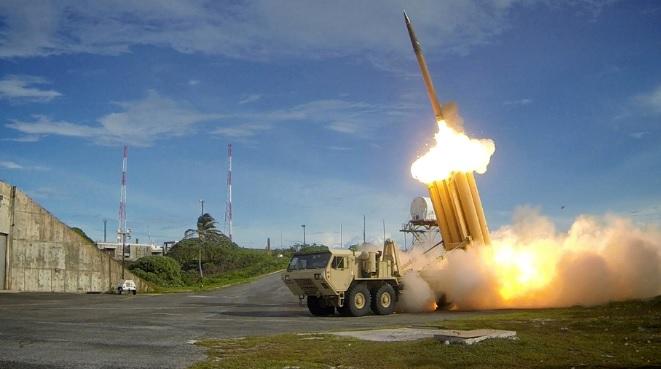 Pentagon: V Izrael so začele prihajati komponente za napredni protiraketni sistem THAAD