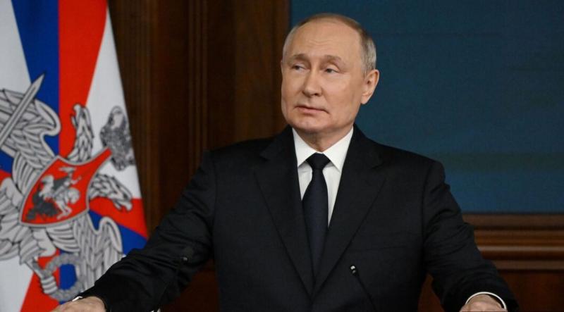 Rekli so: »Niti inča proti Vzhodu, pol pa figa, že kukajo skozi našo ograjo!« Putin o obljubi Nata, da se ne bo širil (VIDEO)