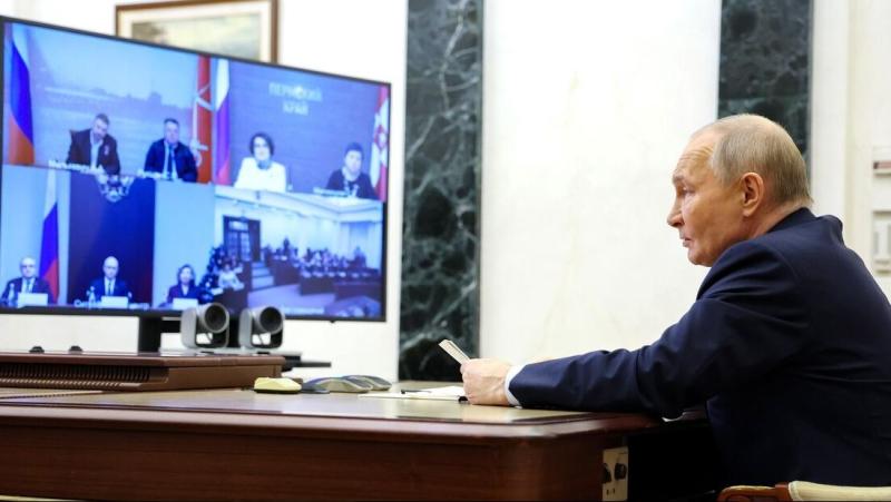 Putin: Z dovolj »Orešniki« ne potrebujemo jedrskega orožja