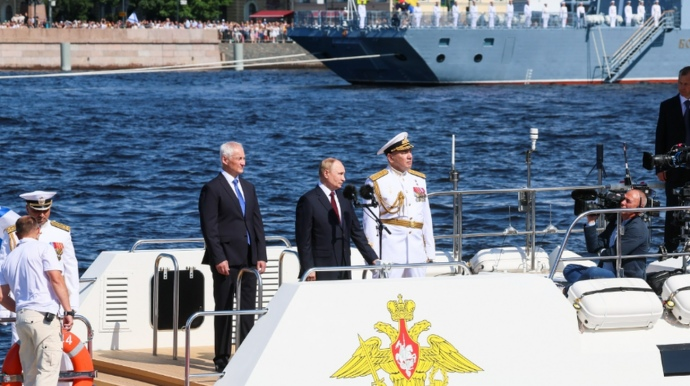 Spodletelo: Kijev je ob dnevu mornarice v Sankt Peterburgu pripravljal atentat na Putina in Belousova!