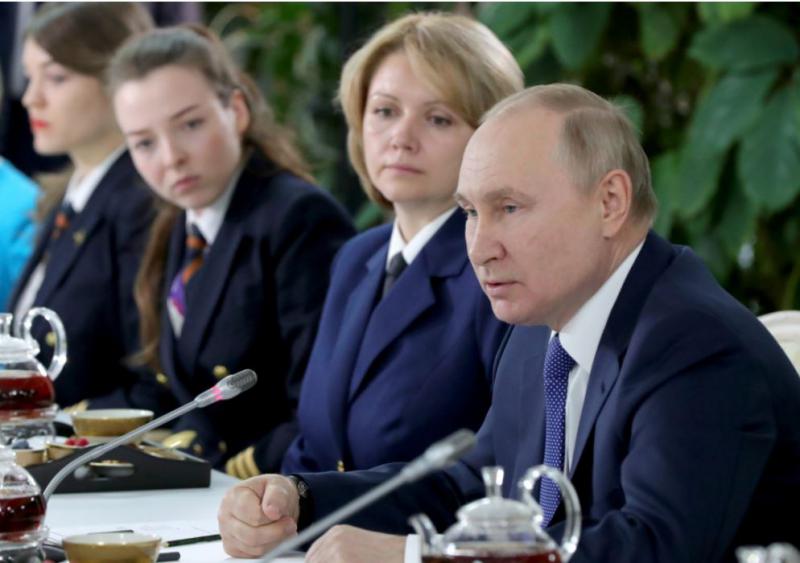 Putin je pojasnil, zakaj je rusko vojsko poslal izven Donbasa