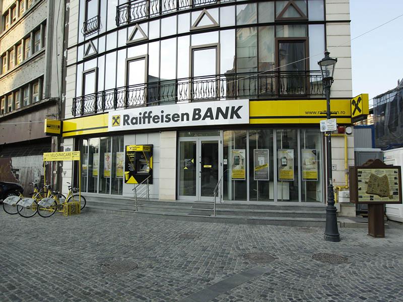 Banka Raiffeisen v četrtletju podvojila dobiček