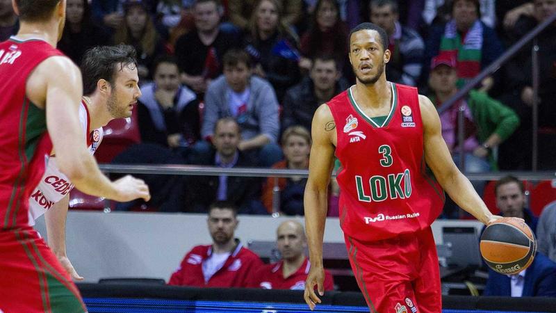 V izjemnih primerih do slovenskega državljanstva prej kot v letu dni