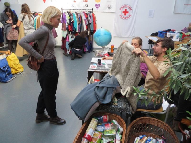 Izmenjevalnica praznuje pet let, v tem času zbrali več kot devet ton donacij