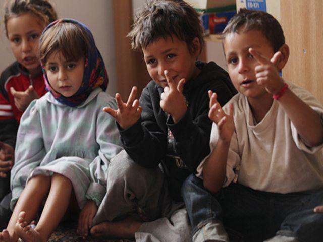 Število migrantskih otrok brez spremstva narašča, opozarja Unicef
