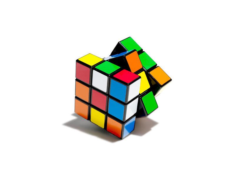 Na tekmovanje v hitrostnem reševanju Rubikove kocke zmagal Slovenec Staš Zupanc