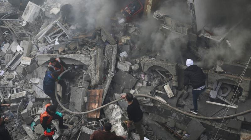 Izraelske sile so od začetka spopadov na območju Gaze ubile skoraj 19.000 ljudi