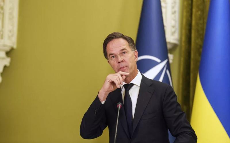 Rutte si je premislil: NATO ne bi smel sestreliti ruskih letal