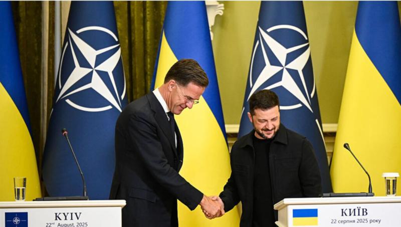 Nekaj kot NATO, a vendarle ni: Zelenski in Rutte o jamstvih za Ukrajino