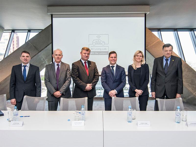 V Sloveniji bomo razvijali rešitve za samovozeča vozila