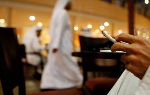 V Savdski Arabiji zaradi naftne krize podvojili ceno cigaret