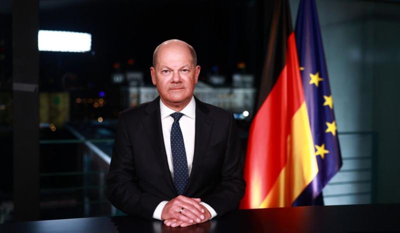 Scholz: Pripravljen sem se pogovarjati s Putinom