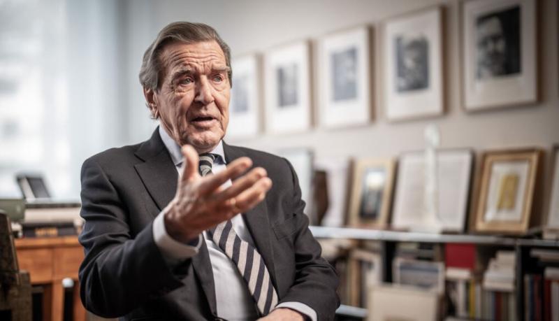 Nekdanji nemški kancler pozval k obnovi sodelovanja z Rusijo