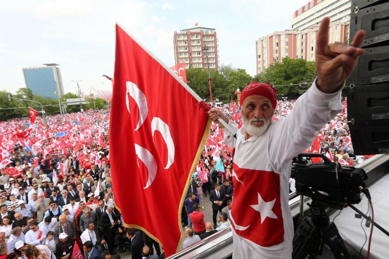 Turčija po bombnem napadu za ponovno uvedbo smrtne kazni