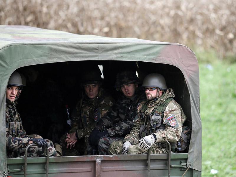 Slovenska vojska na prošnjo policije za varovanje južne meje odredila 35 pripadnikov