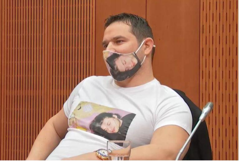 »Ko vidiš, kdo so najtesnejši sodelavci in svetovalci @jjansaSDS, si lahko samo vesel, da sploh še imamo državo«