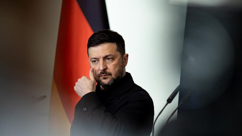 Zaharova se je posmehnila Zelenskemu: »Dovolil« je parado v Moskvi, naj zdaj »prekliče« ruske napade