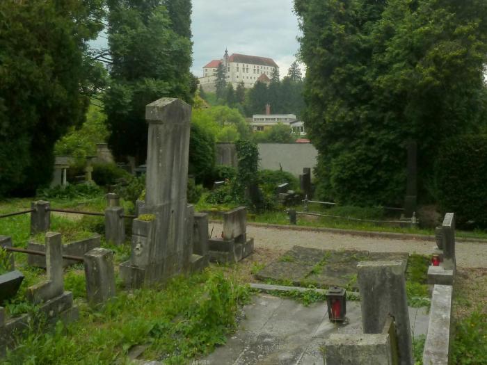 Na starem ptujskem pokopališču bodo uredili spominski park
