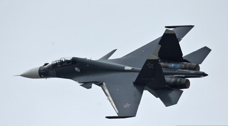 Strah in trepet ruskega letalstva: Lovec Su-30SM dominanten tako v zraku kot na tleh (VIDEO)