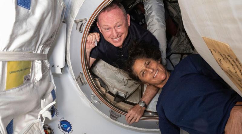 Ujeta: Astronavta ameriške Nase bosta namesto 8 dni ostala v vesolju 8 mesecev, celo do februarja 2025!