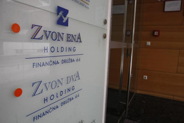 Odškodninski tožbi zoper vodstvo Zvona Dva grozi zastaranje