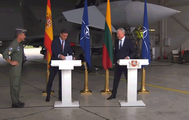 NATO panika ali predstava za javnost: španski premijer in litovski predsednik umaknjena zaradi vzleta bojnega letala