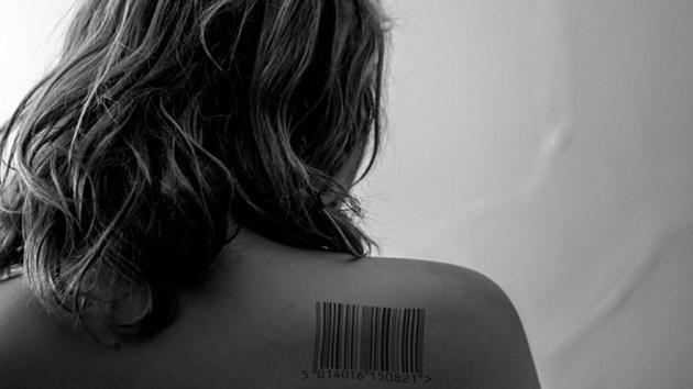 Policija z obsežnimi preiskavami nad trgovino z ljudmi