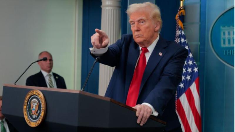 Od 14. februarja na novem naslovu: Trump izganja štiri medijske hiše iz Pentagona