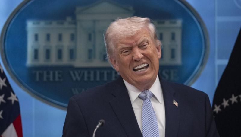 Hegemon v prostem padu: Vojna, ki je razkrila šibkosti Washingtona