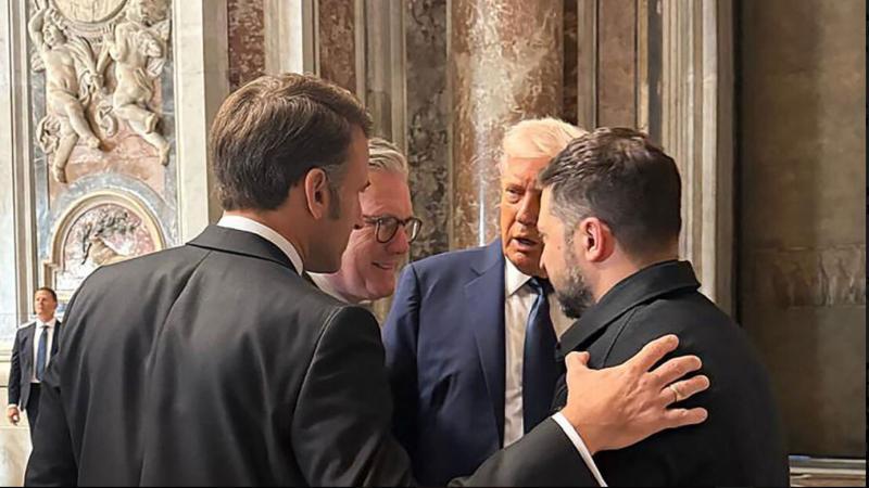 Macron: Zelenski je pripravljen na brezpogojno premirje! Trump: »Pucam« nered, ki sta ga pustila Obama in Biden