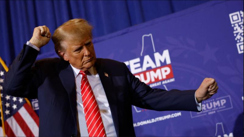 Trump objavil svojo poletno uspešnico: Bombardiraj Iran, bombardiraj Iran! (VIDEO)
