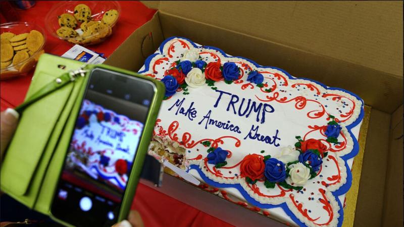 Recept za torto ali recept za obračun s Trumpom: Kako je pretihotapljeno tajno poročilo