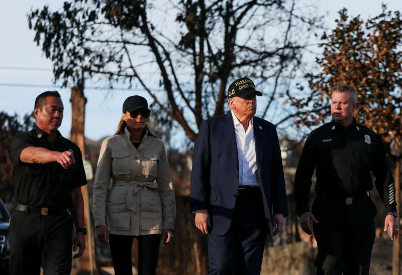 Donald Trump obiskal Kalifornijo, Melania pa tolažila srbsko govorečo žrtev požara tudi v slovenščini