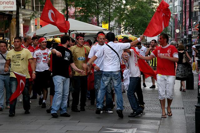 Avstrija opozarja svojo turško manjšino pred potovanji v Turčijo