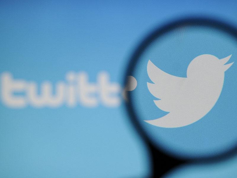 Manjše število aktivnih uporabnikov pocenilo delnice Twitterja