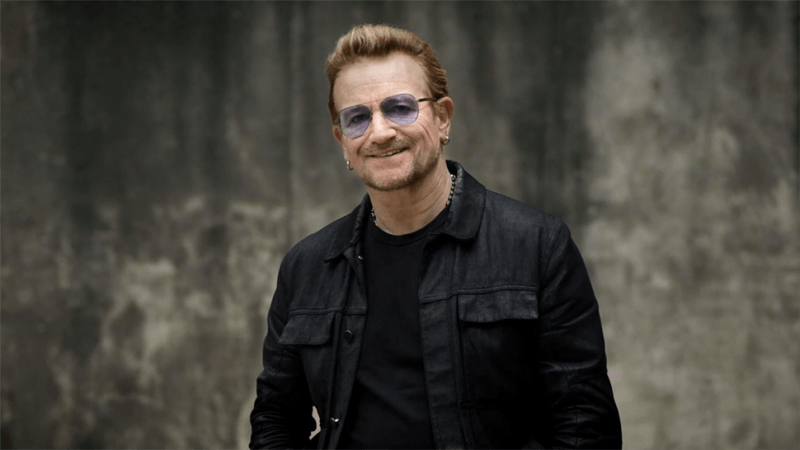 Bono med nastopom v Berlinu popolnoma izgubil glas