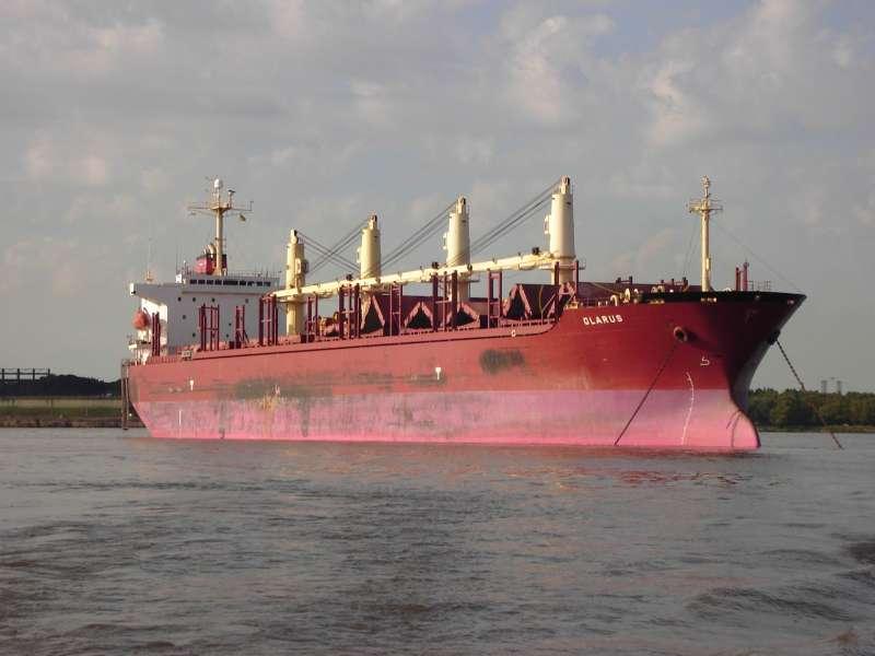 Nigerijske oblasti si prizadevajo za rešitev ugrabljene posadke švicarske ladje