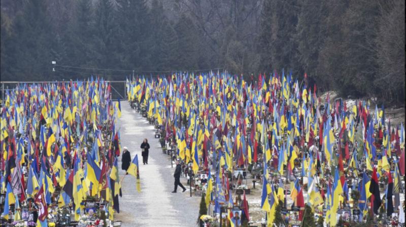 Zgodba, hujša od tiste o družini Topalović iz »Maratoncev«: Ukrajinski koruptivni grobarji tečejo častni krog
