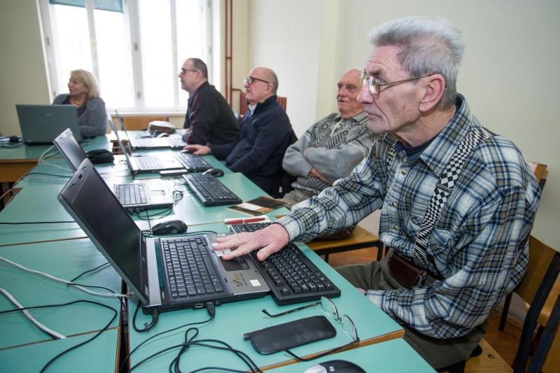 Ali je slovenski pokojninski sistem res tako nevzdržen?