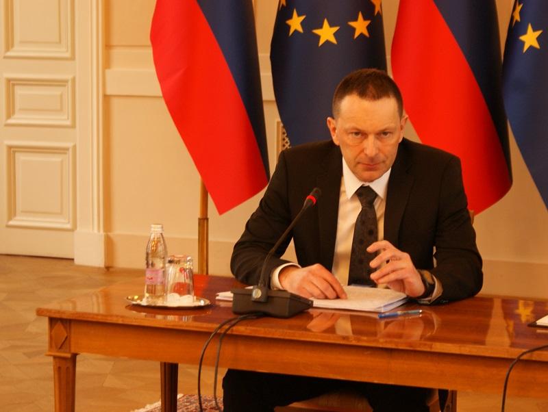 Po mnenju kandidata za KPK Novaka nujno potrebna nova protikorupcijska resolucija