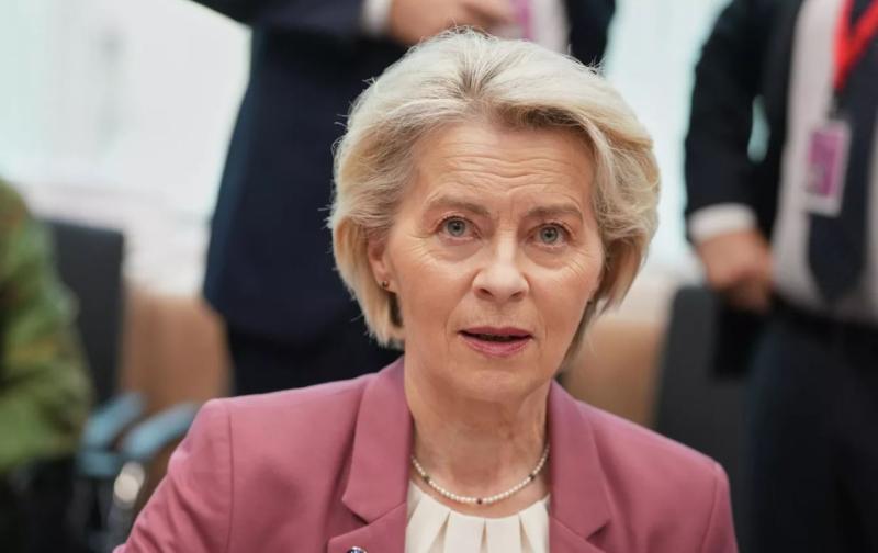 Ursula zbežala pred novinarjem Sputnika: To vprašanje je bilo pretežko zanjo