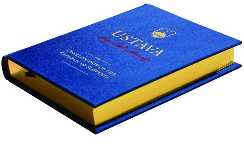 Na današnji dan pred 26 leti sprejeta in razglašena ustava